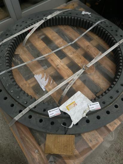 Liebherr 12565022 BALL SLEWING RING 